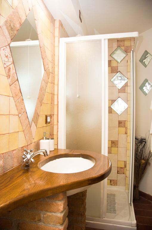 גאבי B&B Borgo Cortese חדר תמונה