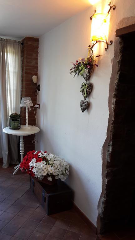 גאבי B&B Borgo Cortese חדר תמונה